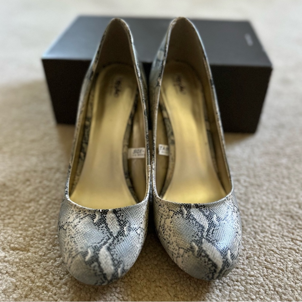 Mossimo Stiletto Pumps (Women’s 8)